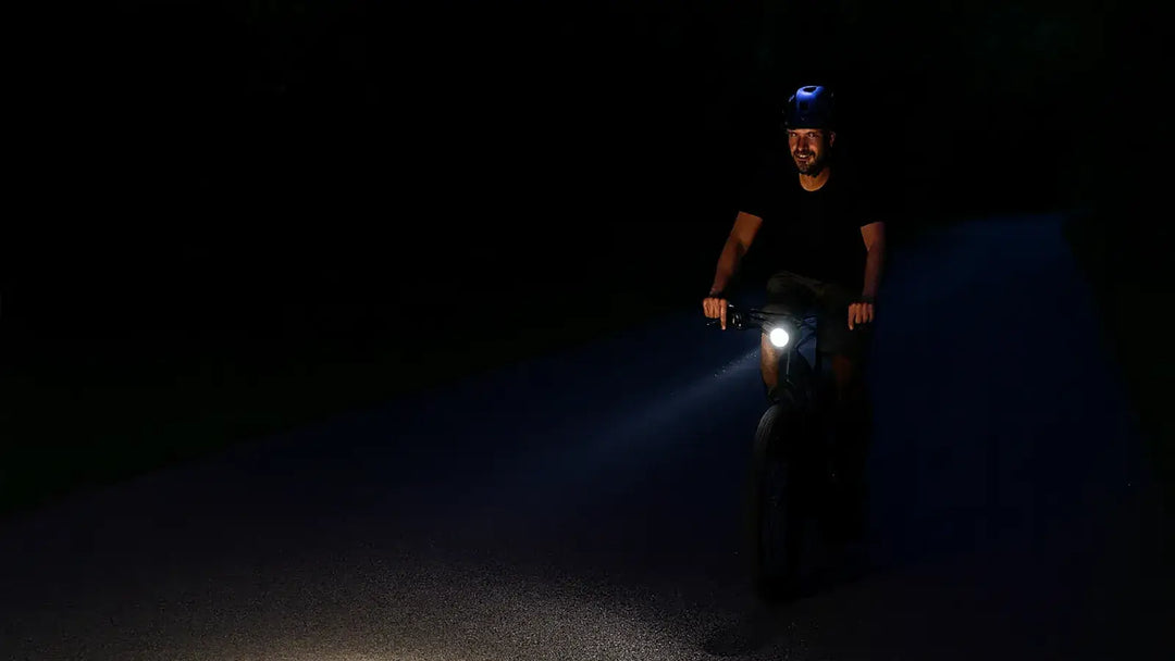 Best Headlight for a Bike: Essential Lighting Guide